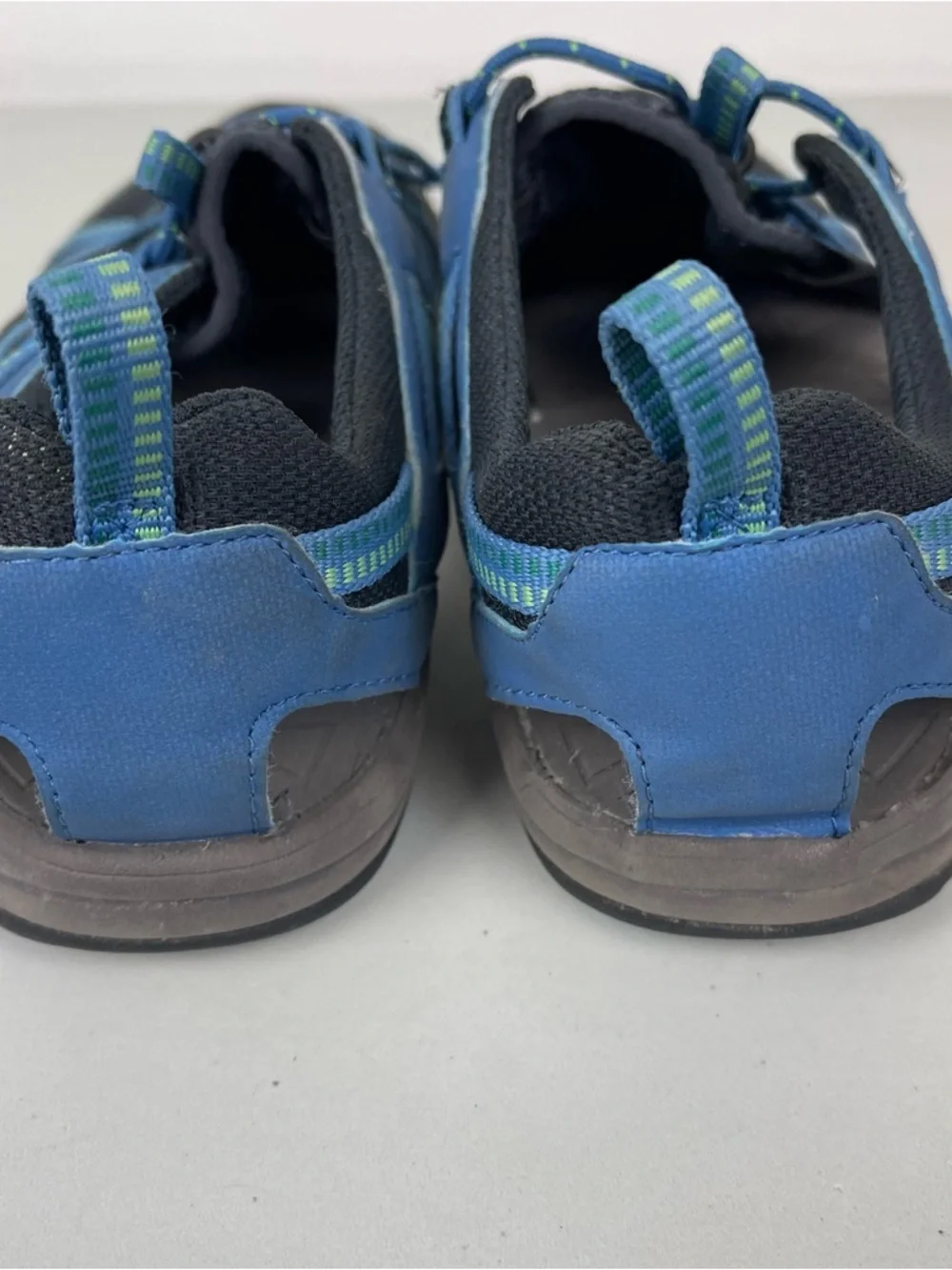 Teva Kids Manatee Hiking Sandals Blue Graphite Size 4 Outdoor Sport Water Shoes